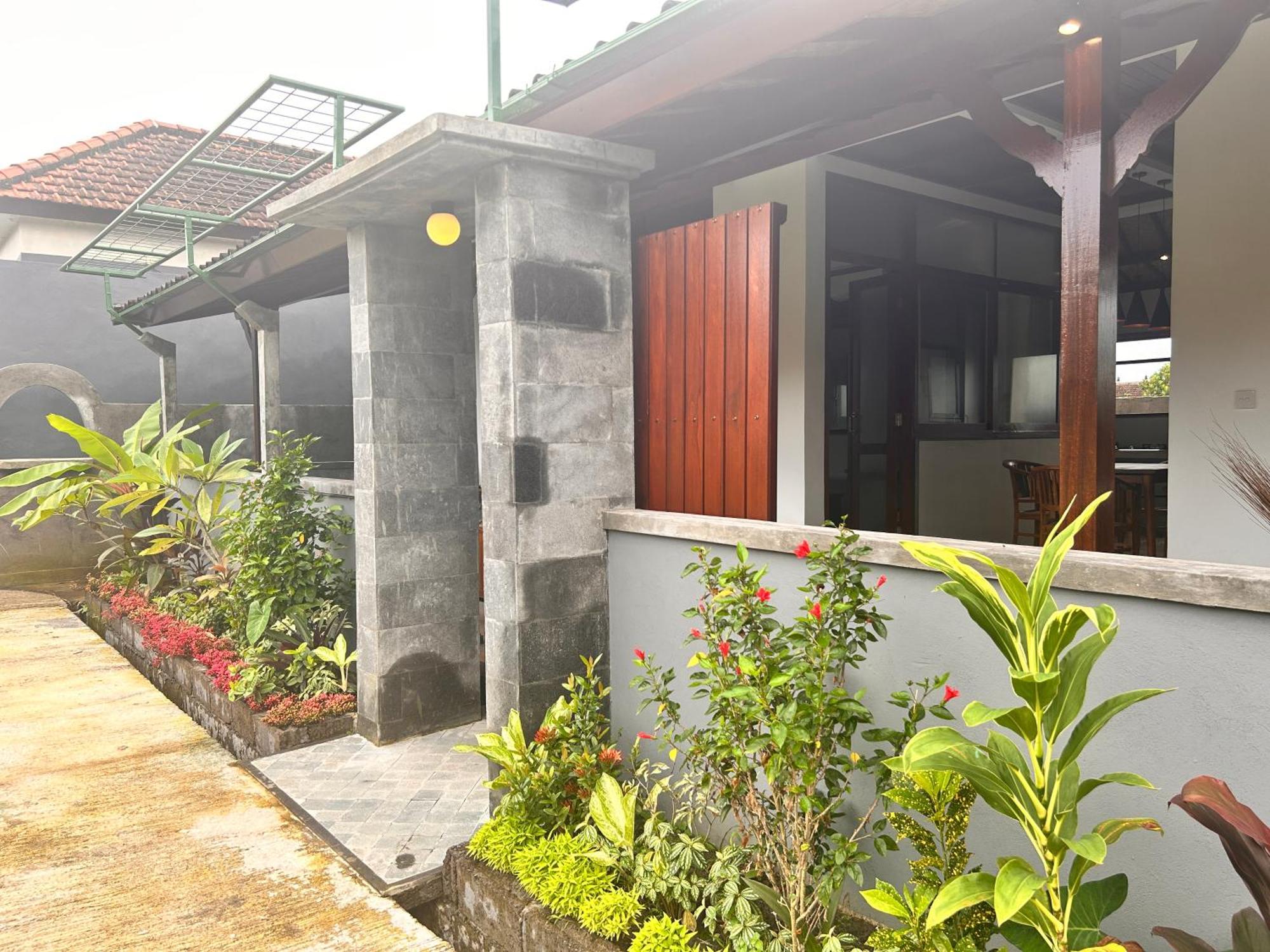 Ketut'S Place Penestanan Ubud Exterior photo